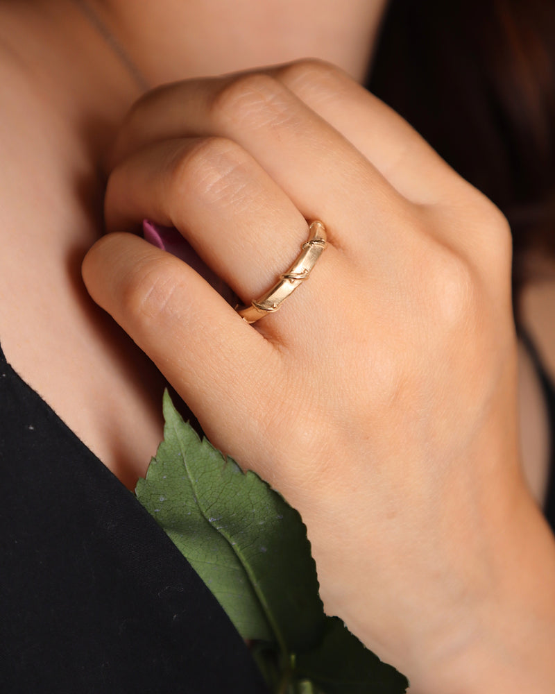 Thorn Vine Gold Ring