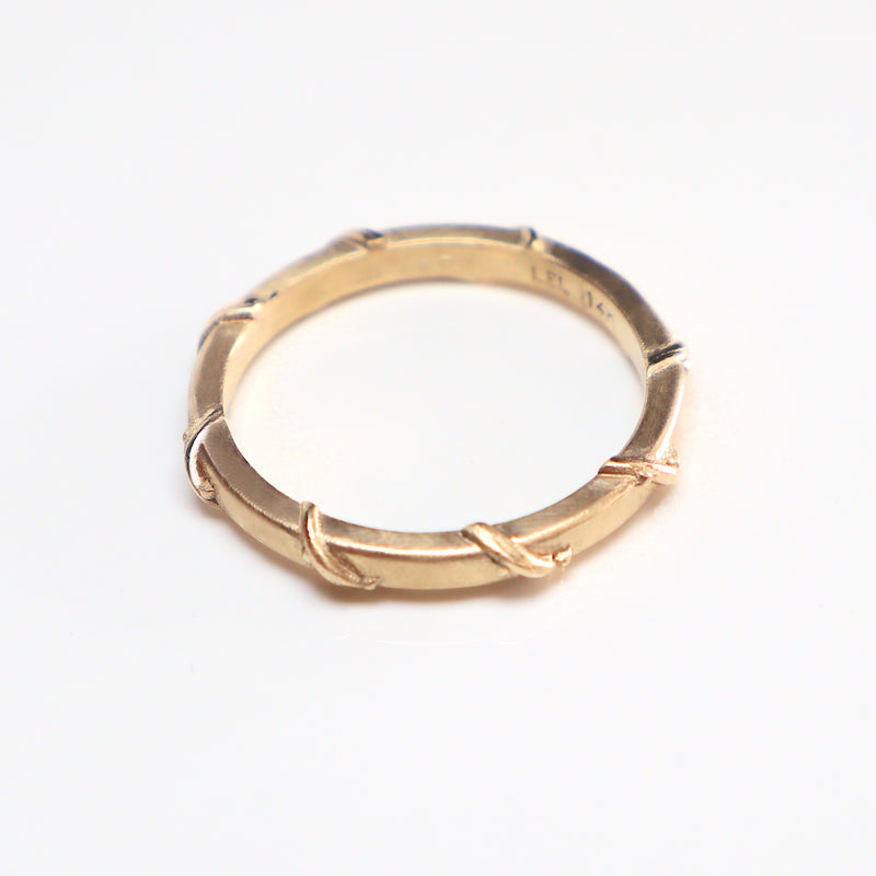 Thorn Vine Gold Ring