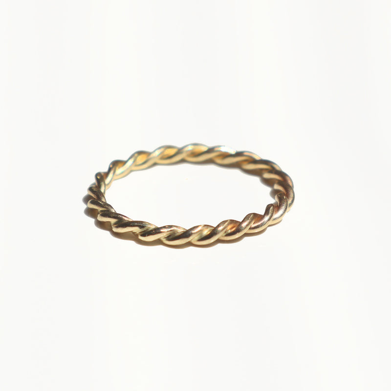 Rope Twisted Thin Gold Band